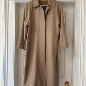 VINTAGE BURBERRY TRENCH COAT